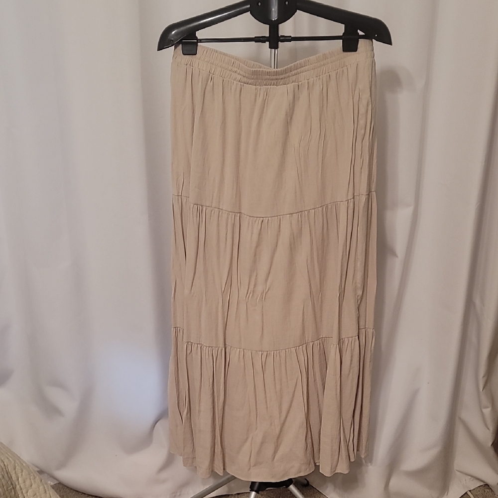 H&M Beige Tiered Maxi Skirt